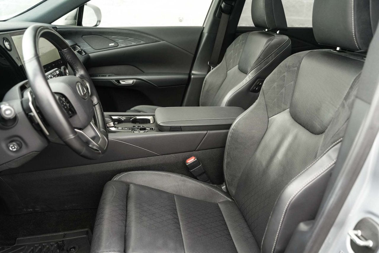 2024 Lexus RX Plug-In Hybrid 450h+ DEMO PLUG IN EXECUTIVE MARK LEVINSON TOIT