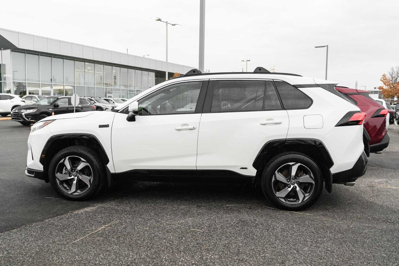 2024 Toyota RAV4 Prime SE