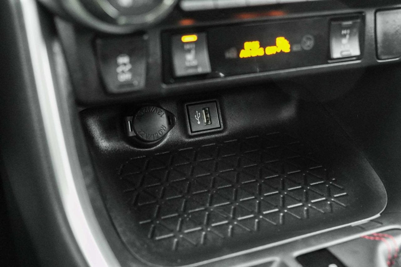2024 Toyota RAV4 Prime SE