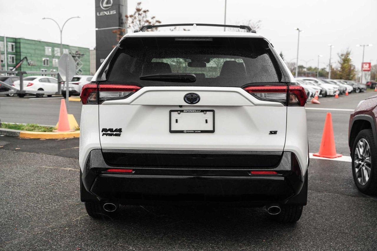 2024 Toyota RAV4 Prime SE