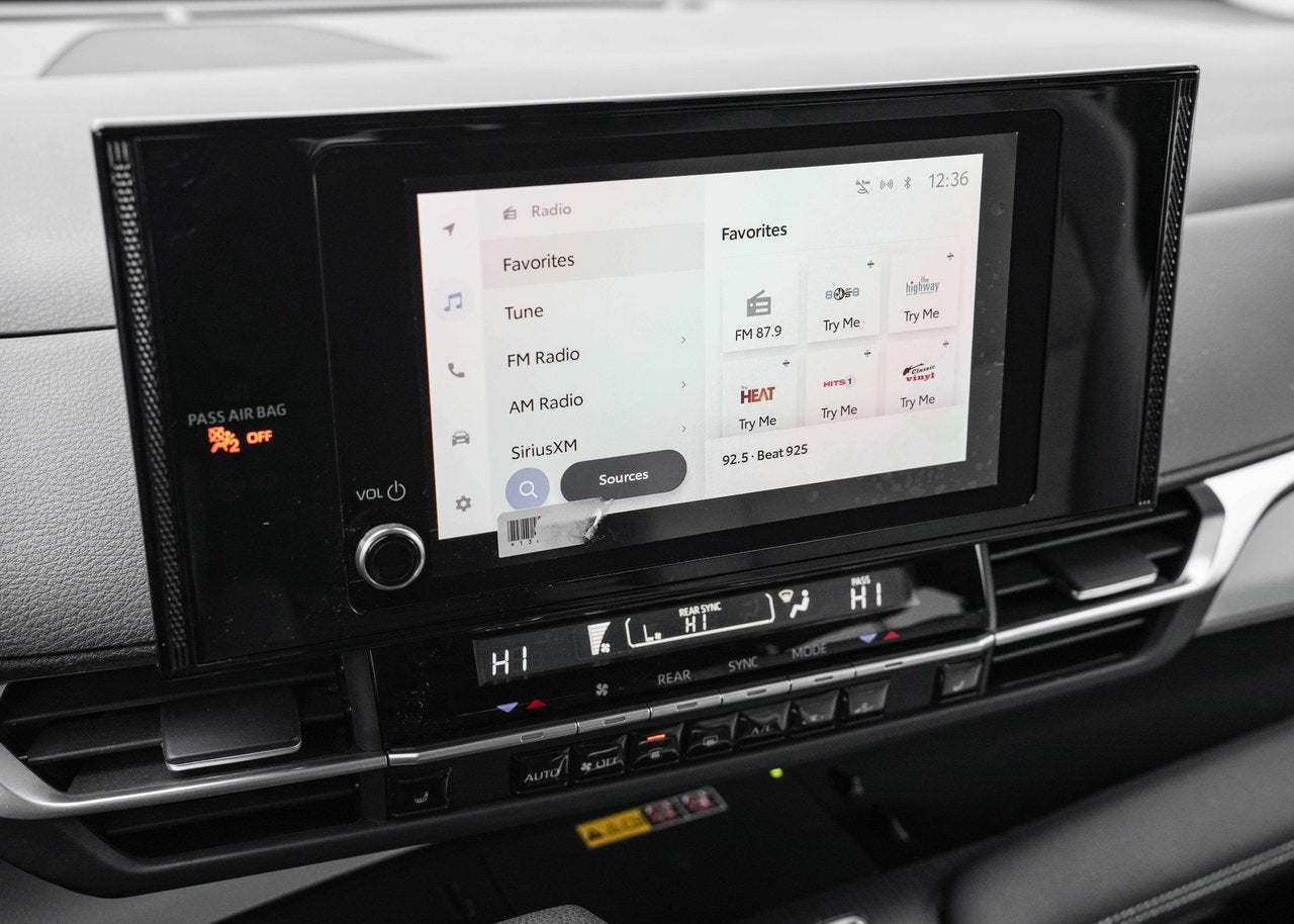 2025 Toyota Sienna LE HYBRIDE Payé 225$ à la semaine, 0 $ comptant