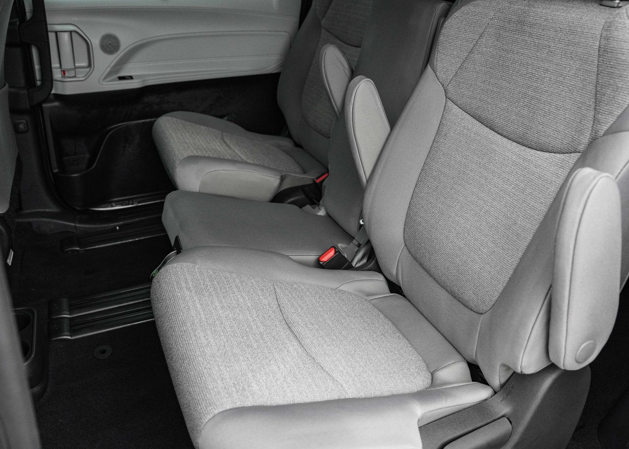 2025 Toyota Sienna LE HYBRIDE Payé 225$ à la semaine, 0 $ comptant
