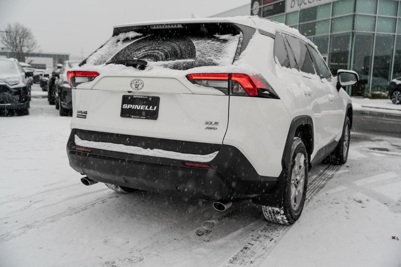 2022 Toyota RAV4 XLE