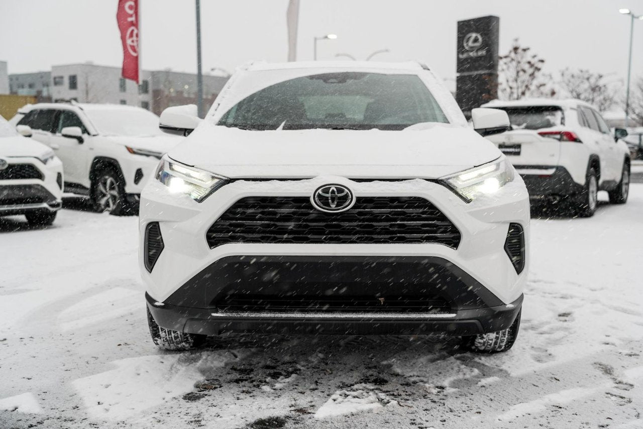 2022 Toyota RAV4 XLE