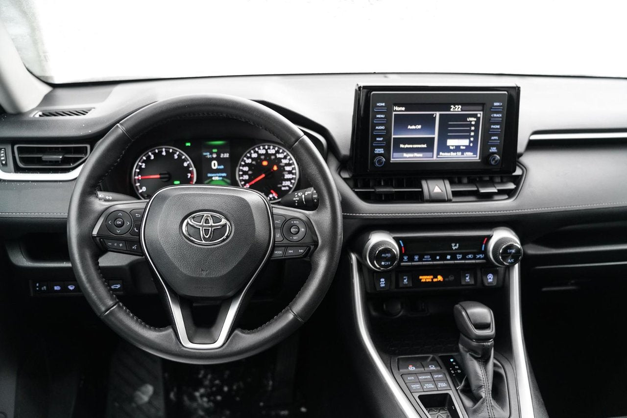 2022 Toyota RAV4 XLE