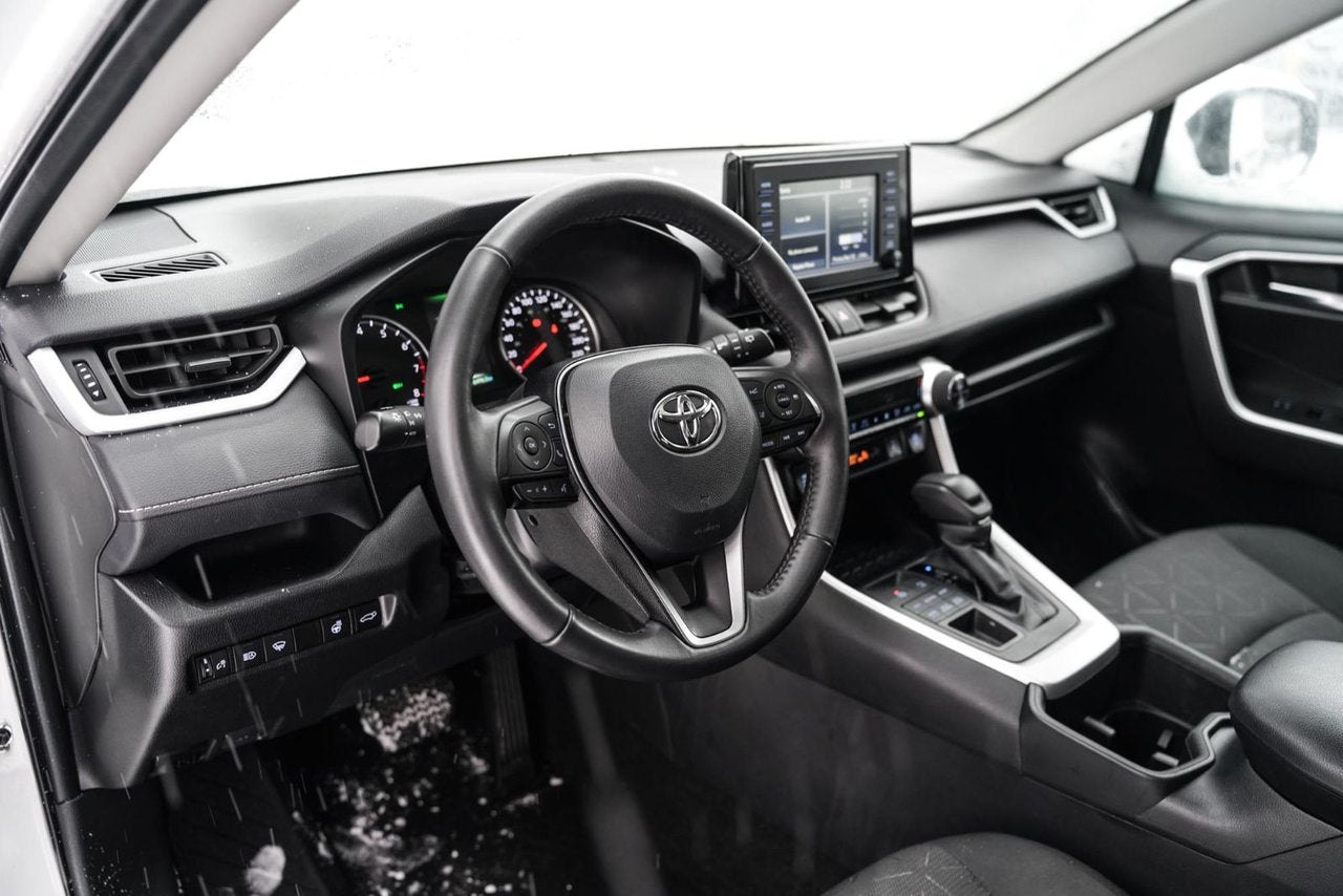 2022 Toyota RAV4 XLE
