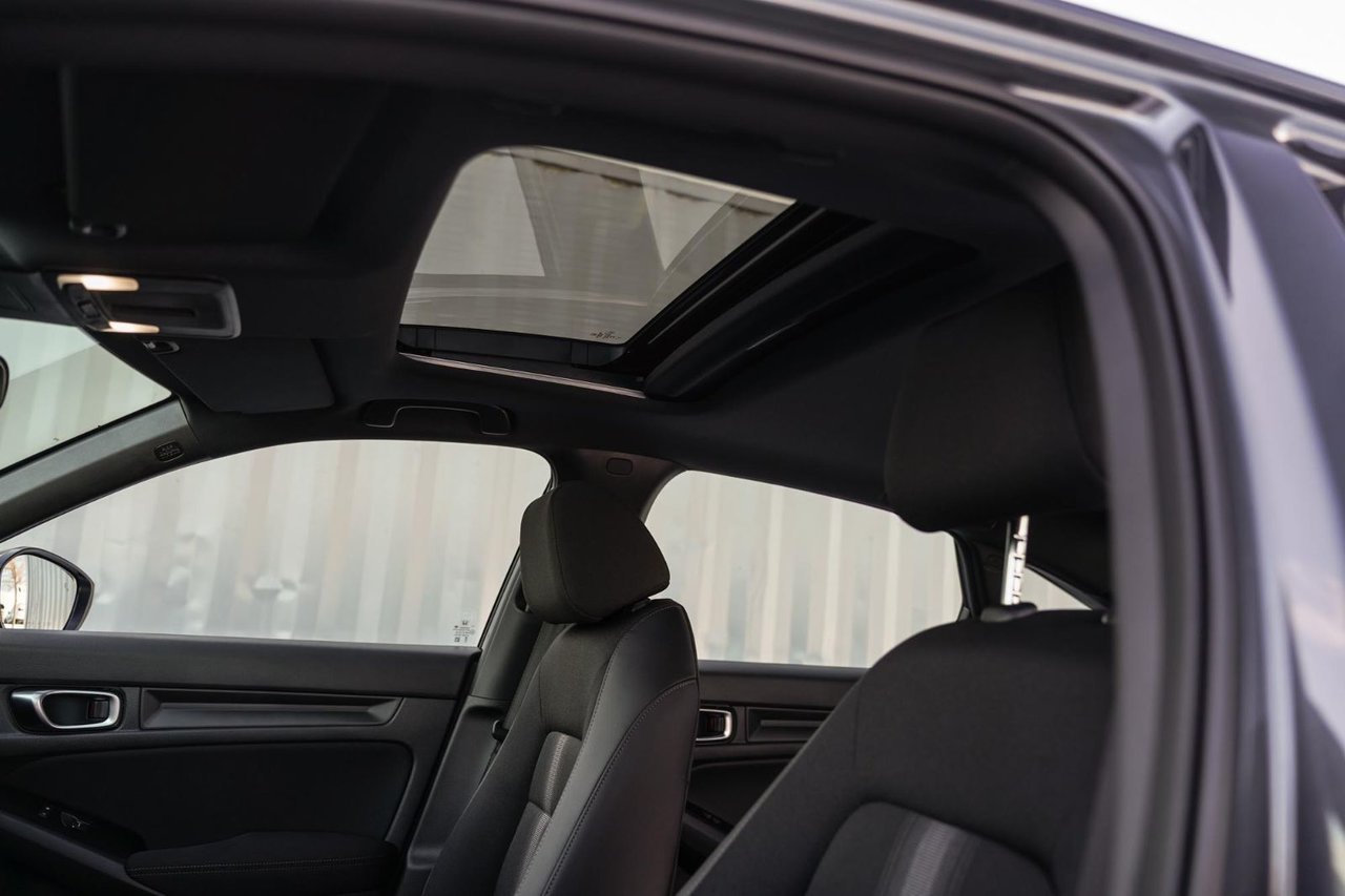 2026 Honda Civic SPORT; TOIT CAMERA ANGLES MORT SIEGES CHAUFFANT