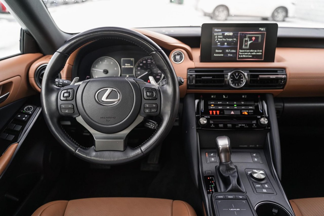 2023 Lexus IS 300 AWD DEMO BAS KM CUIR CARAMEL TOIT CARPLAY