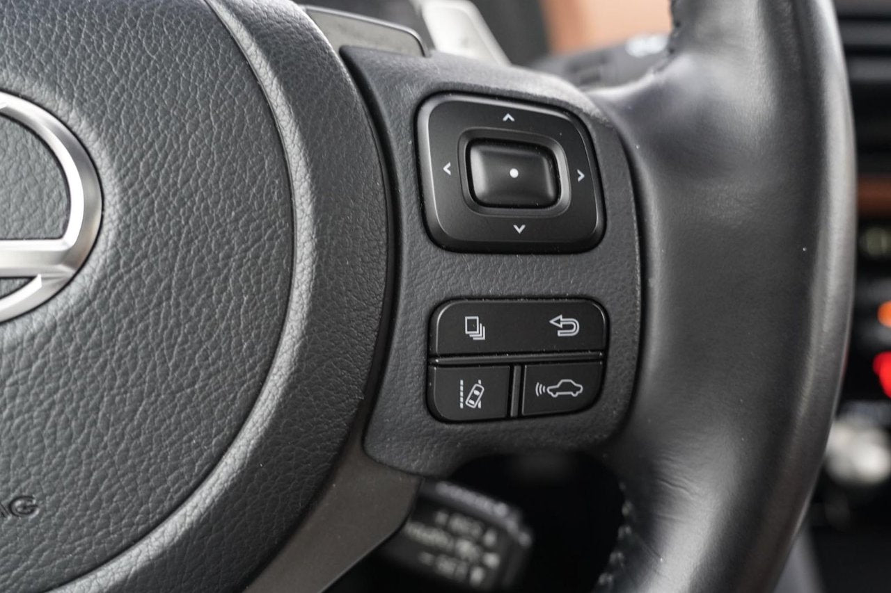 2023 Lexus IS 300 AWD DEMO BAS KM CUIR CARAMEL TOIT CARPLAY