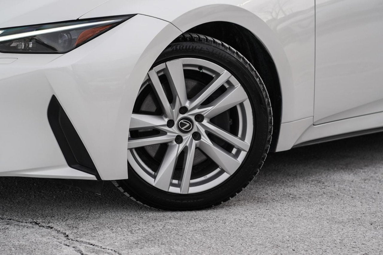 2023 Lexus IS 300 AWD DEMO BAS KM CUIR CARAMEL TOIT CARPLAY