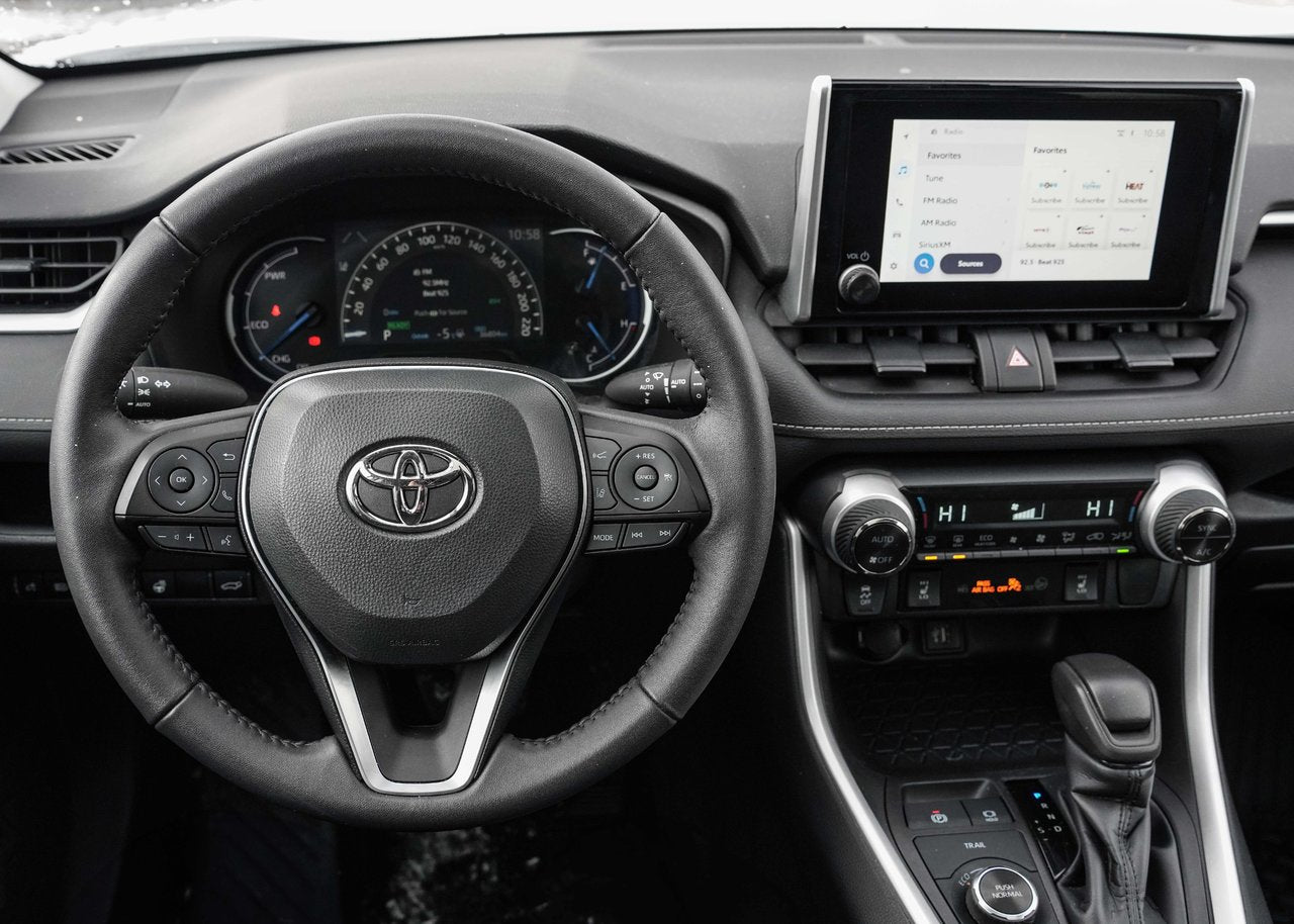 2023 Toyota RAV4 Hybrid XLE