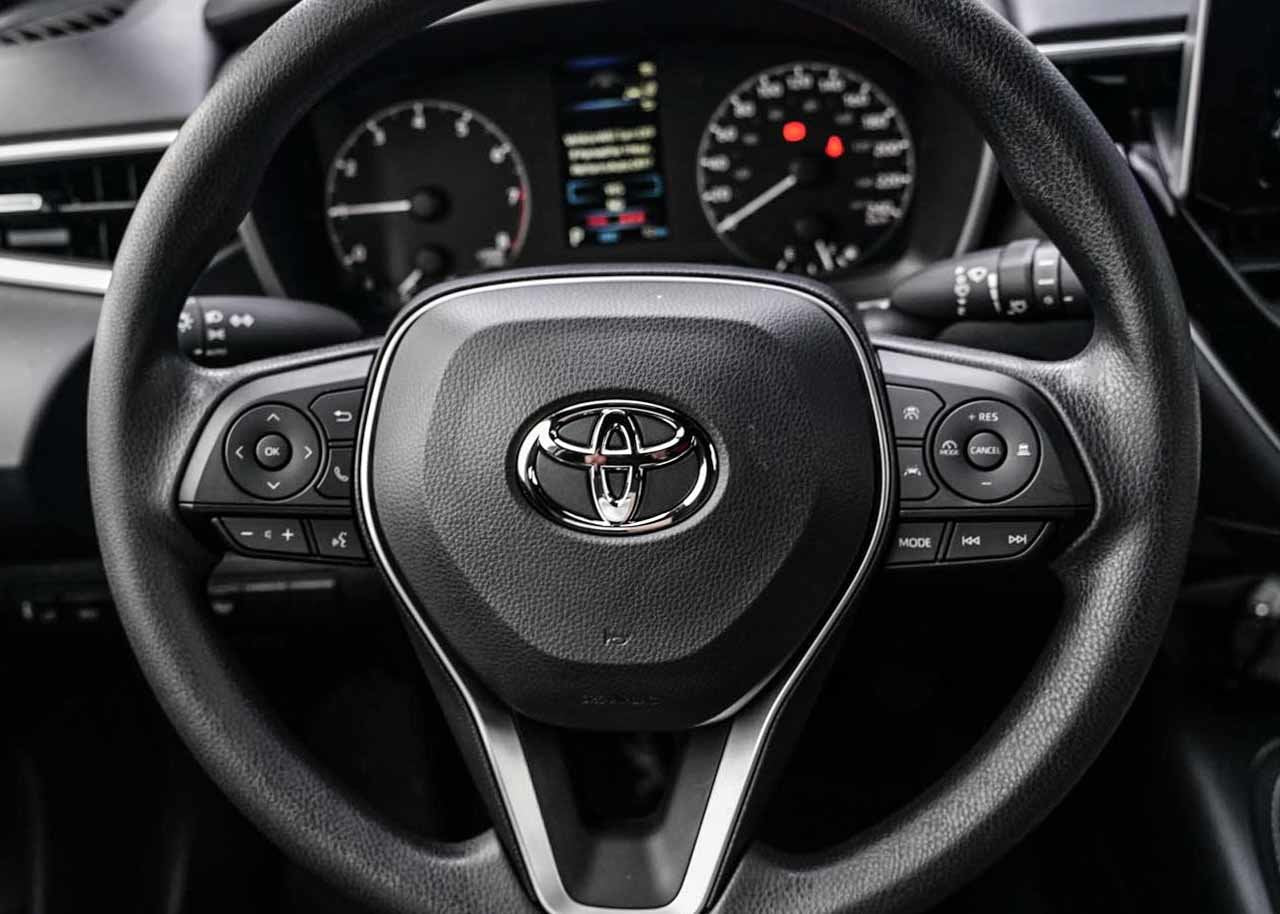 2025 Toyota Corolla Hatchback S