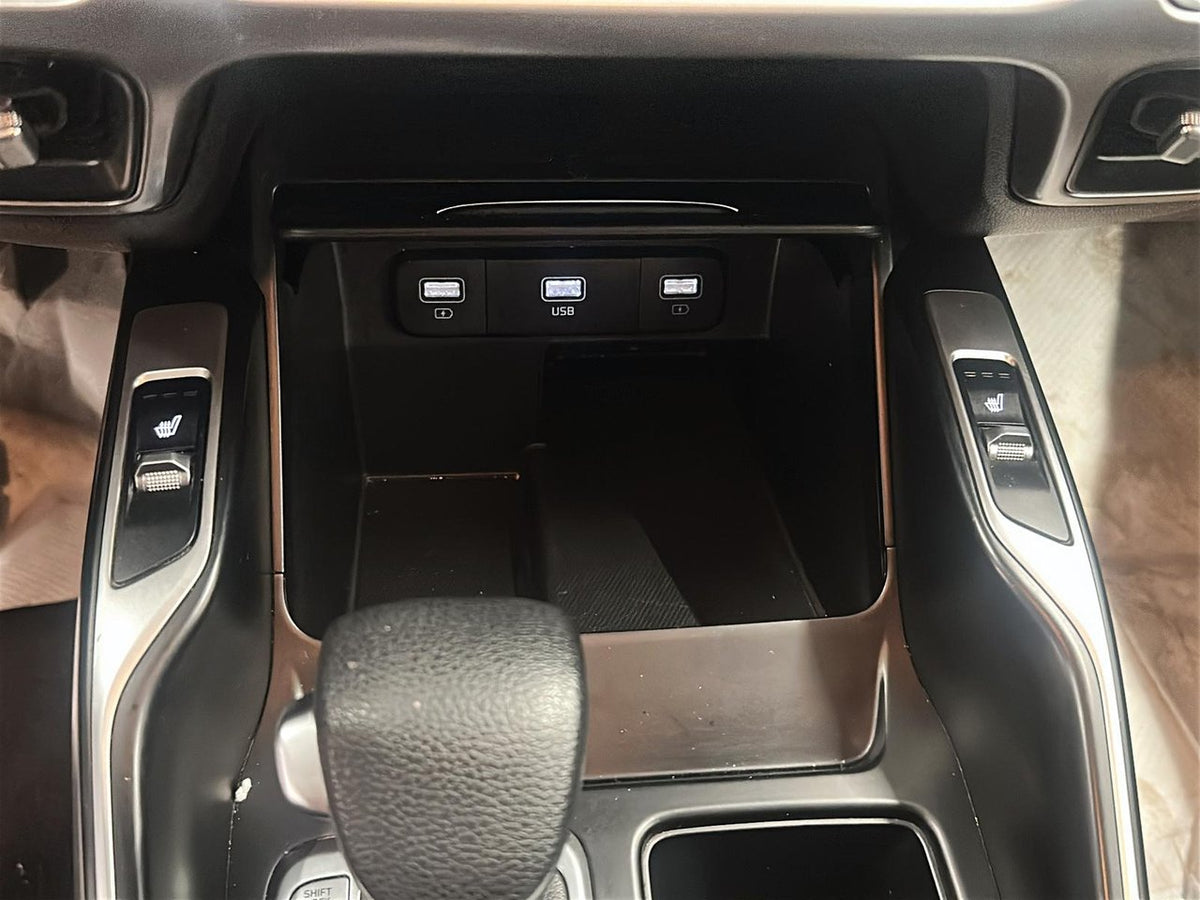 2022 Kia Sorento LX Premium