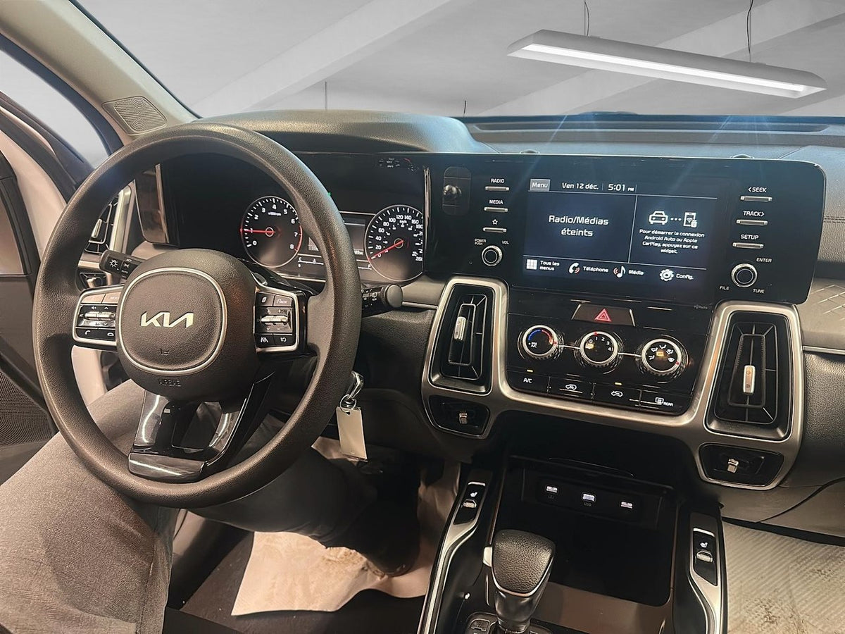 2022 Kia Sorento LX Premium