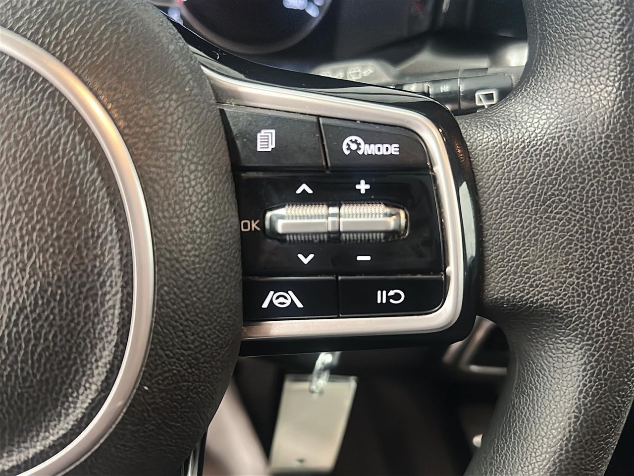 2022 Kia Sorento LX Premium