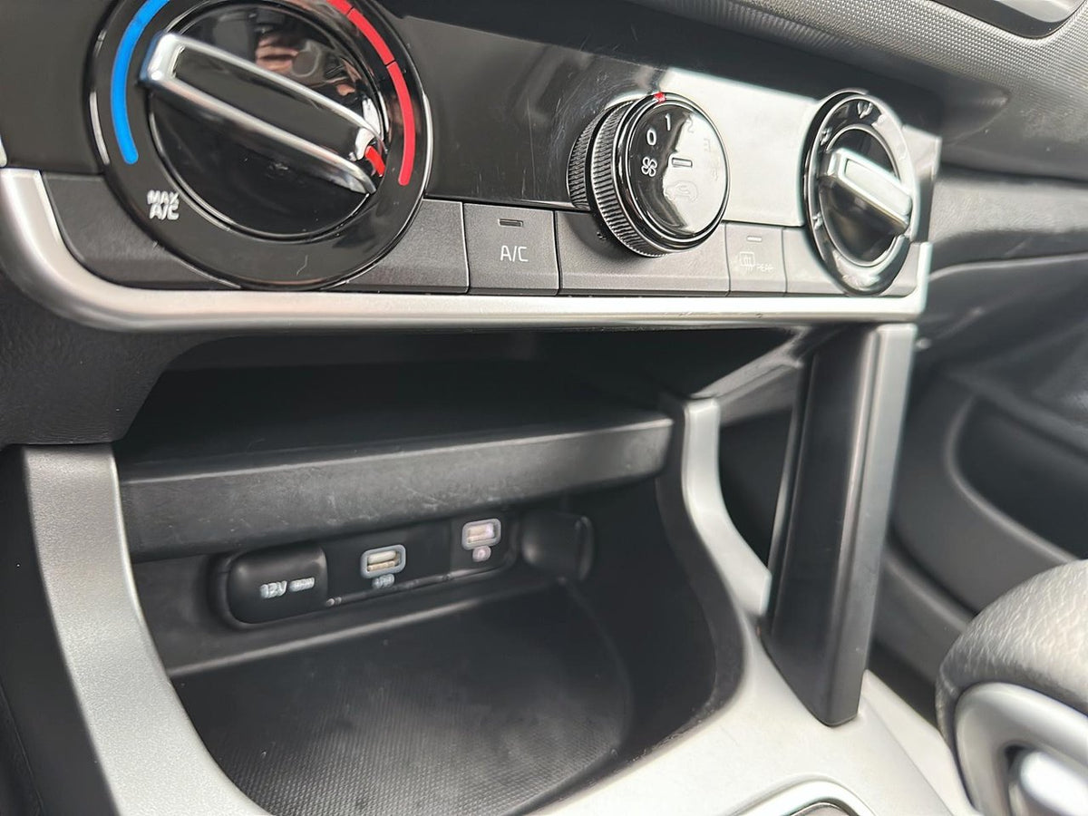 2023 Kia Seltos LX