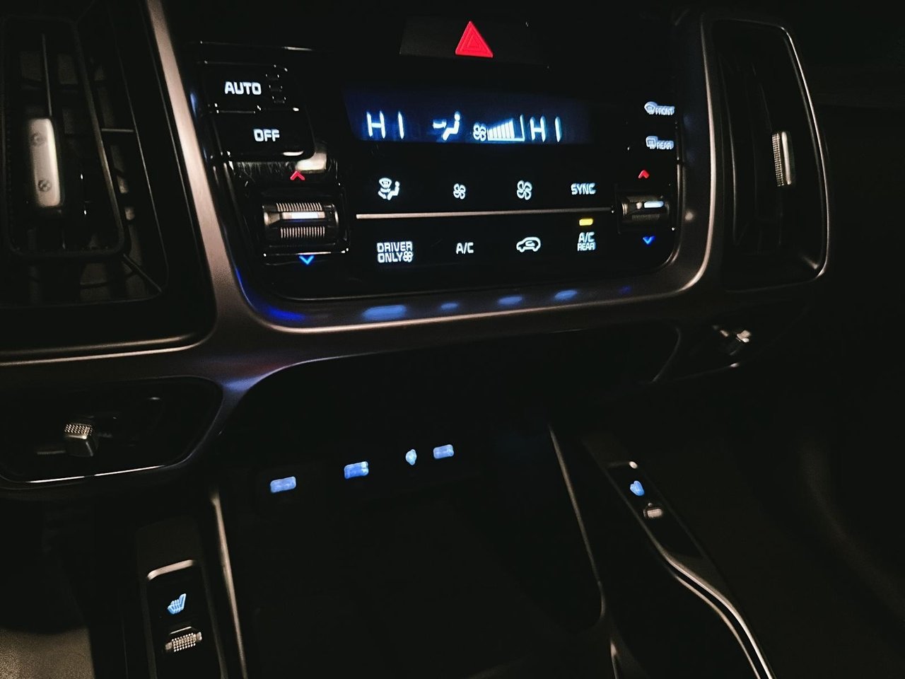 2022 Kia Sorento Hybrid LX