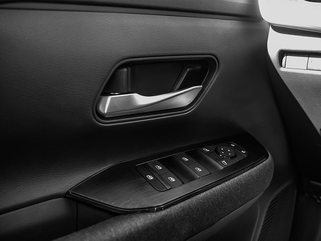 2026 Nissan Kicks SV FWD