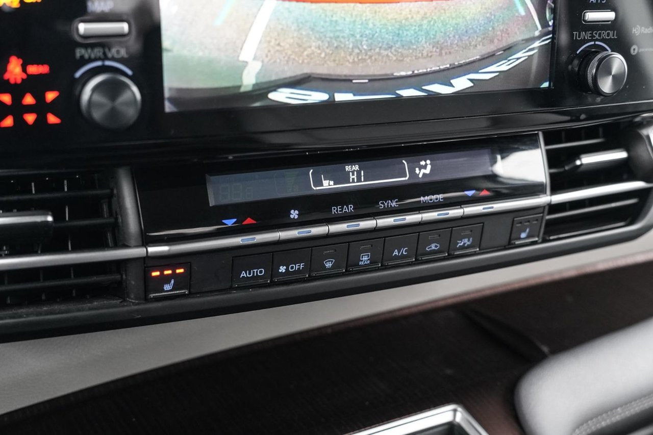 2021 Toyota Sienna LE HYBRID