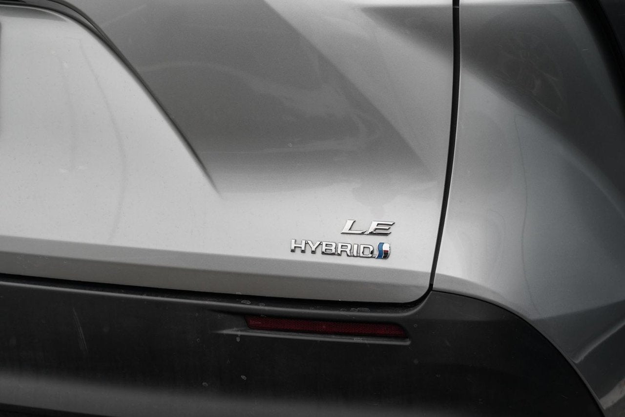 2021 Toyota Sienna LE HYBRID