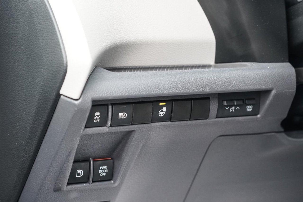 2021 Toyota Sienna LE HYBRID