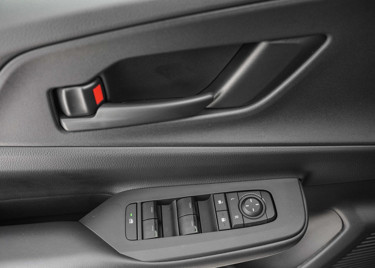 2025 Toyota Prius Plug-In Hybrid SE