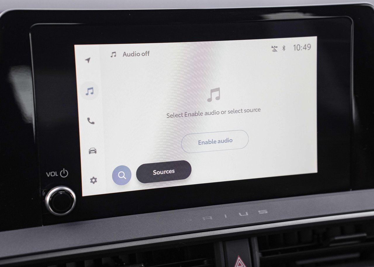 2025 Toyota Prius Plug-In Hybrid SE