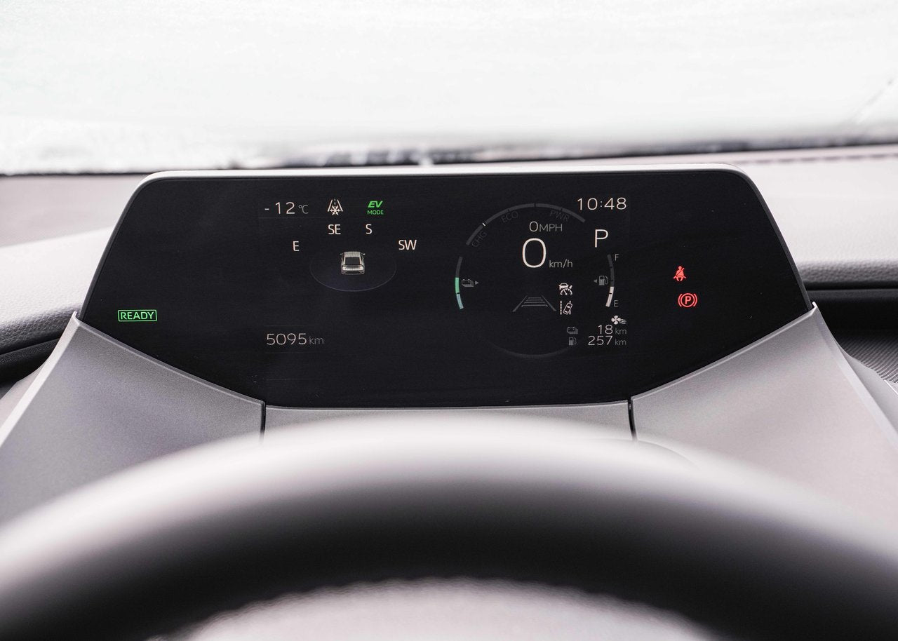 2025 Toyota Prius Plug-In Hybrid SE