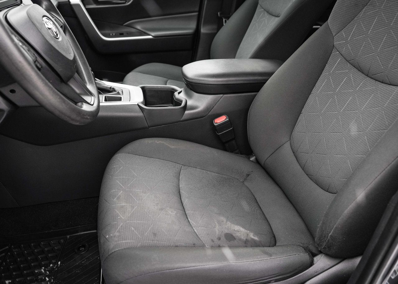 2022 Toyota RAV4 LE AWD