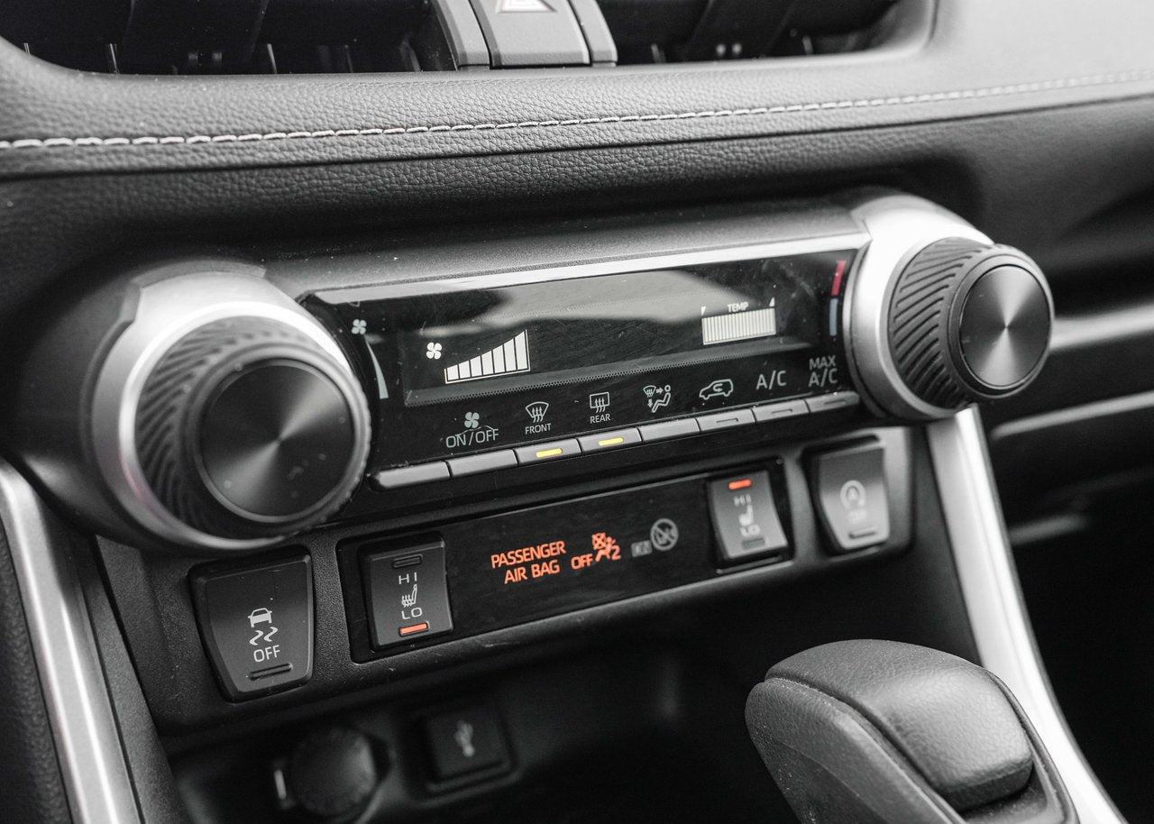 2022 Toyota RAV4 LE AWD