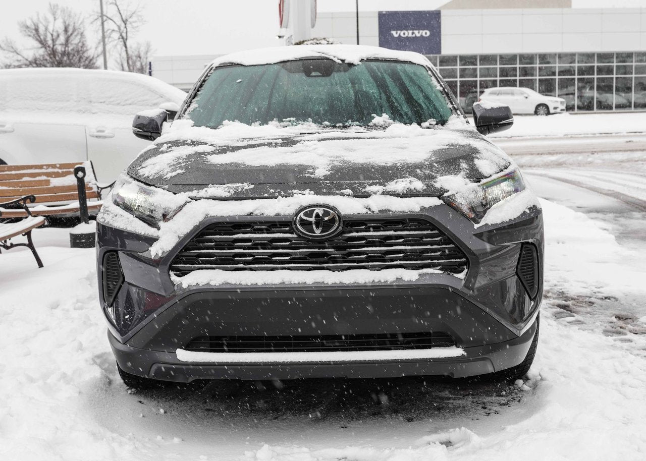 2022 Toyota RAV4 LE AWD