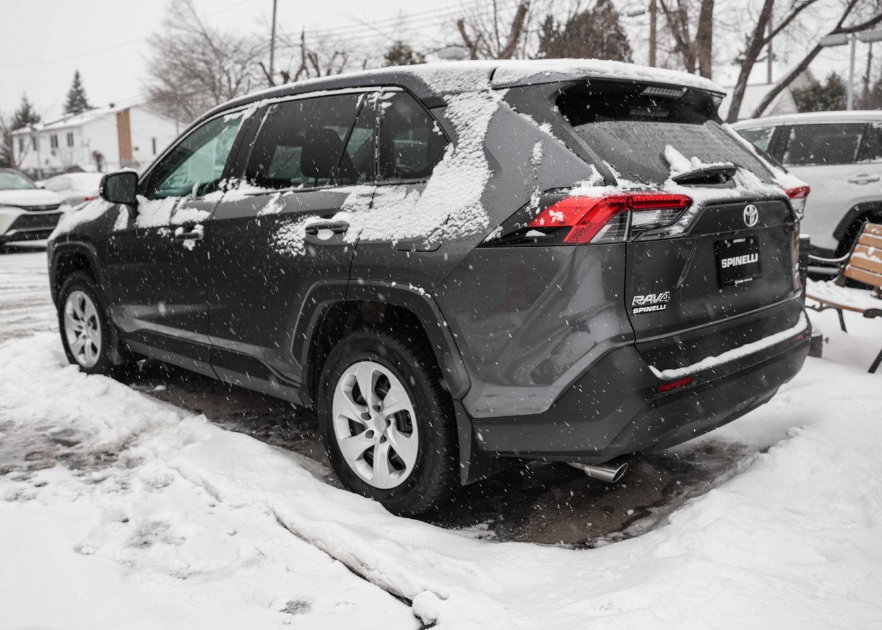 2022 Toyota RAV4 LE AWD