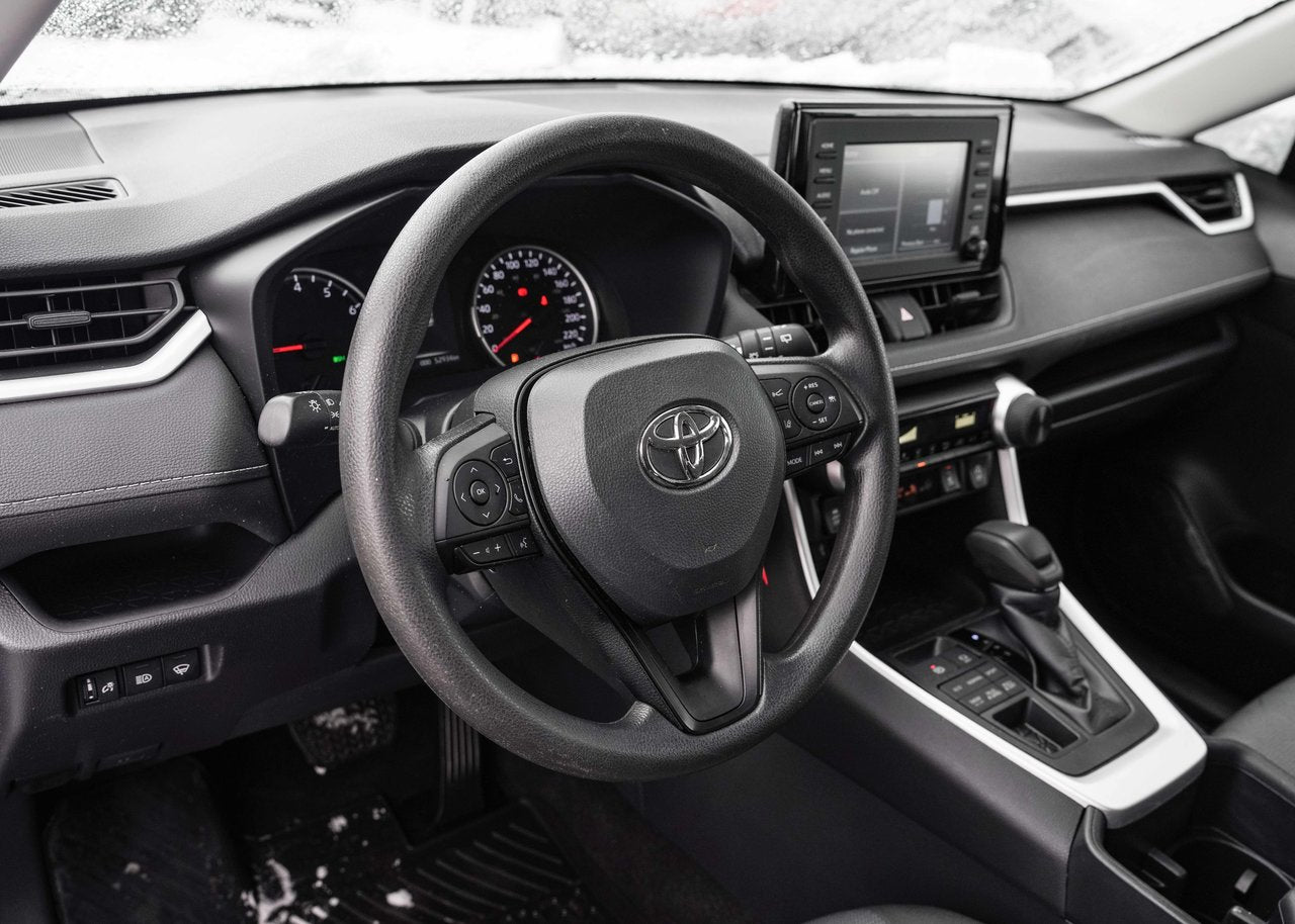 2022 Toyota RAV4 LE AWD