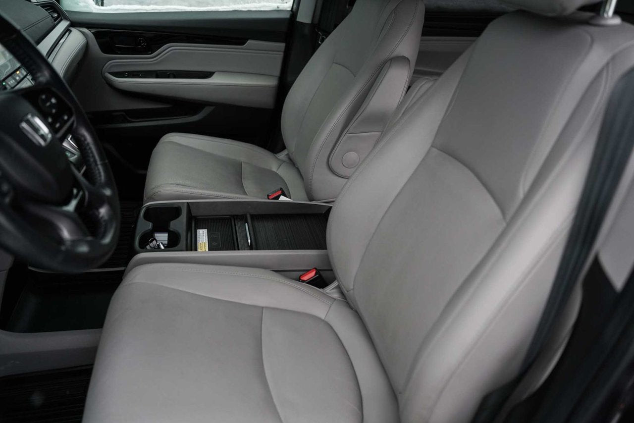 2019 Honda Odyssey TOURING: CUIR TOIT NAV DVD ANGLES MORT AUDIO MAGS