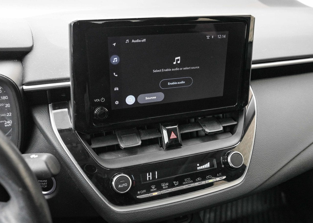 2023 Toyota Corolla LE UP