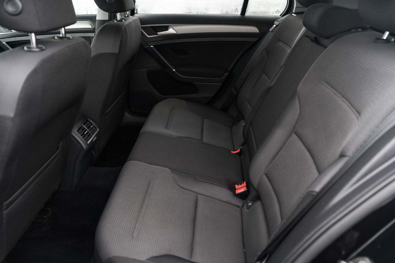 2016 Volkswagen Golf TRENDLINE AUTO; A/C SIEGES CHAUFFANT *GARANTIE*