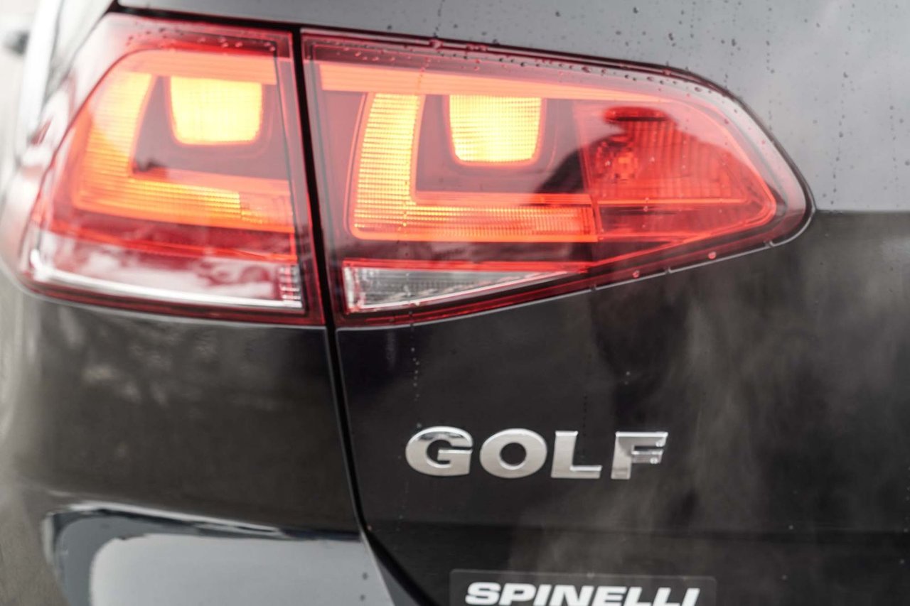 2016 Volkswagen Golf TRENDLINE AUTO; A/C SIEGES CHAUFFANT *GARANTIE*