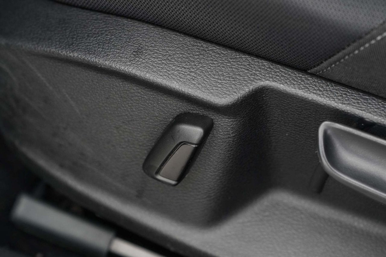 2016 Volkswagen Golf TRENDLINE AUTO; A/C SIEGES CHAUFFANT *GARANTIE*