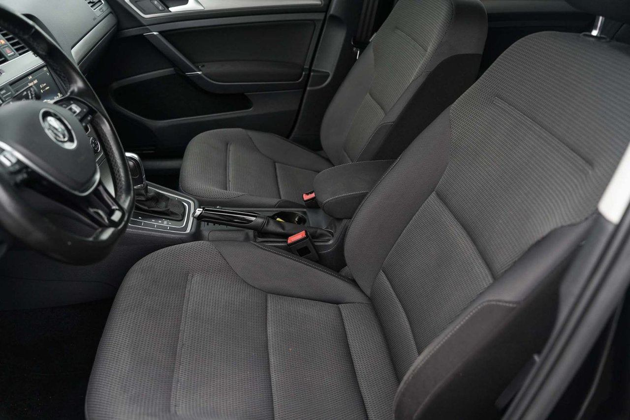 2016 Volkswagen Golf TRENDLINE AUTO; A/C SIEGES CHAUFFANT *GARANTIE*