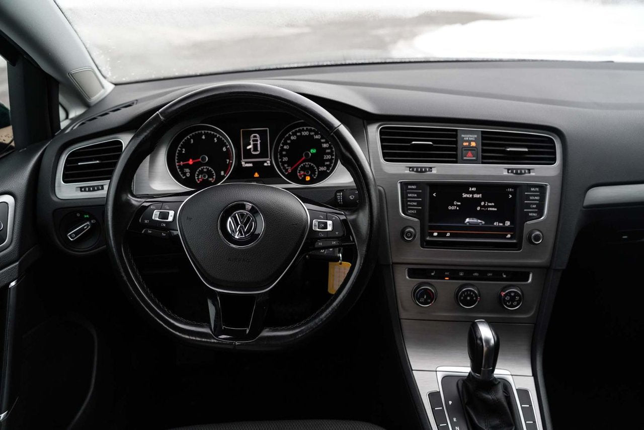2016 Volkswagen Golf TRENDLINE AUTO; A/C SIEGES CHAUFFANT *GARANTIE*