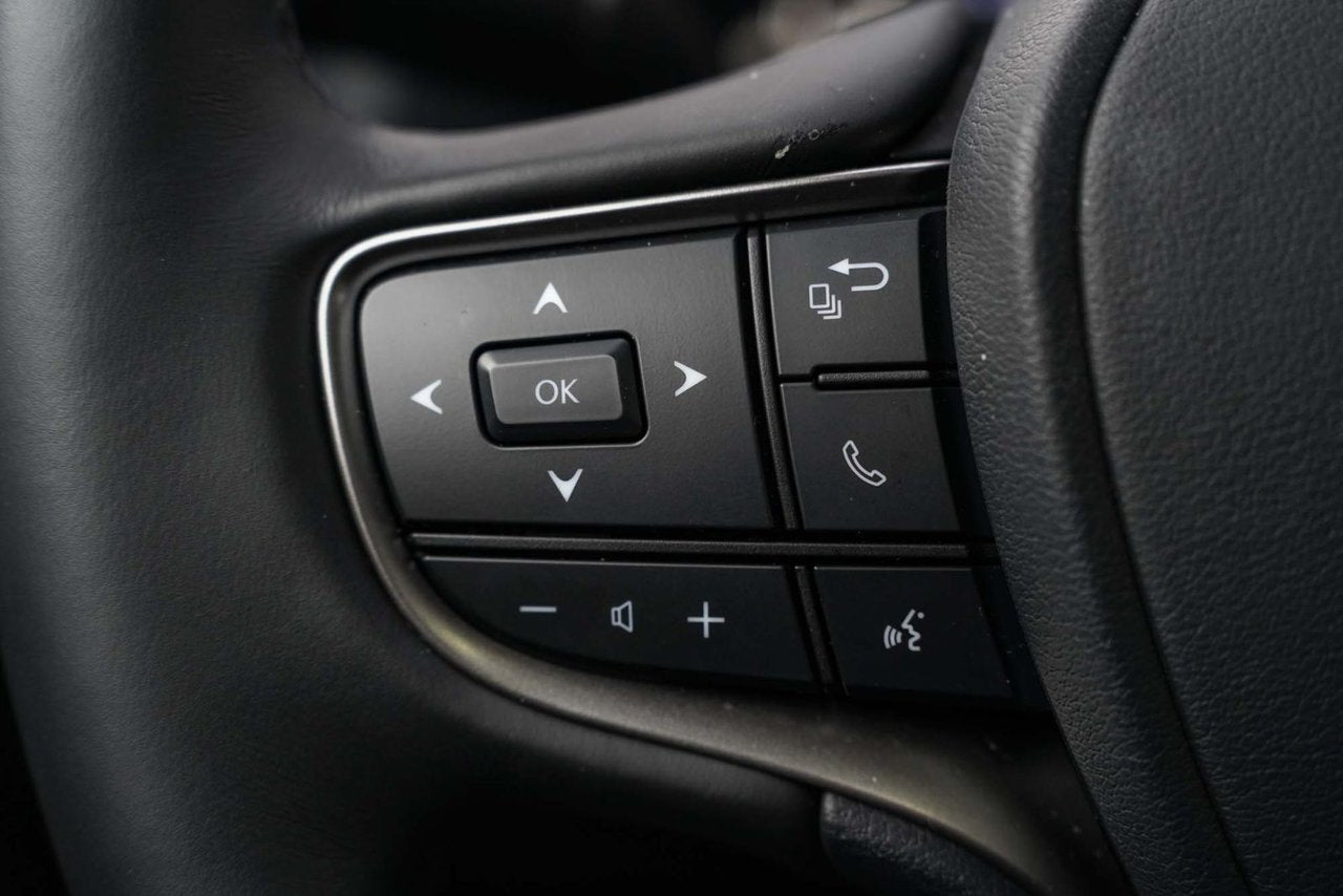 2025 Lexus UX 300h DEMO PREMIUM HYBRIDE BAS KM CUIR TOIT
