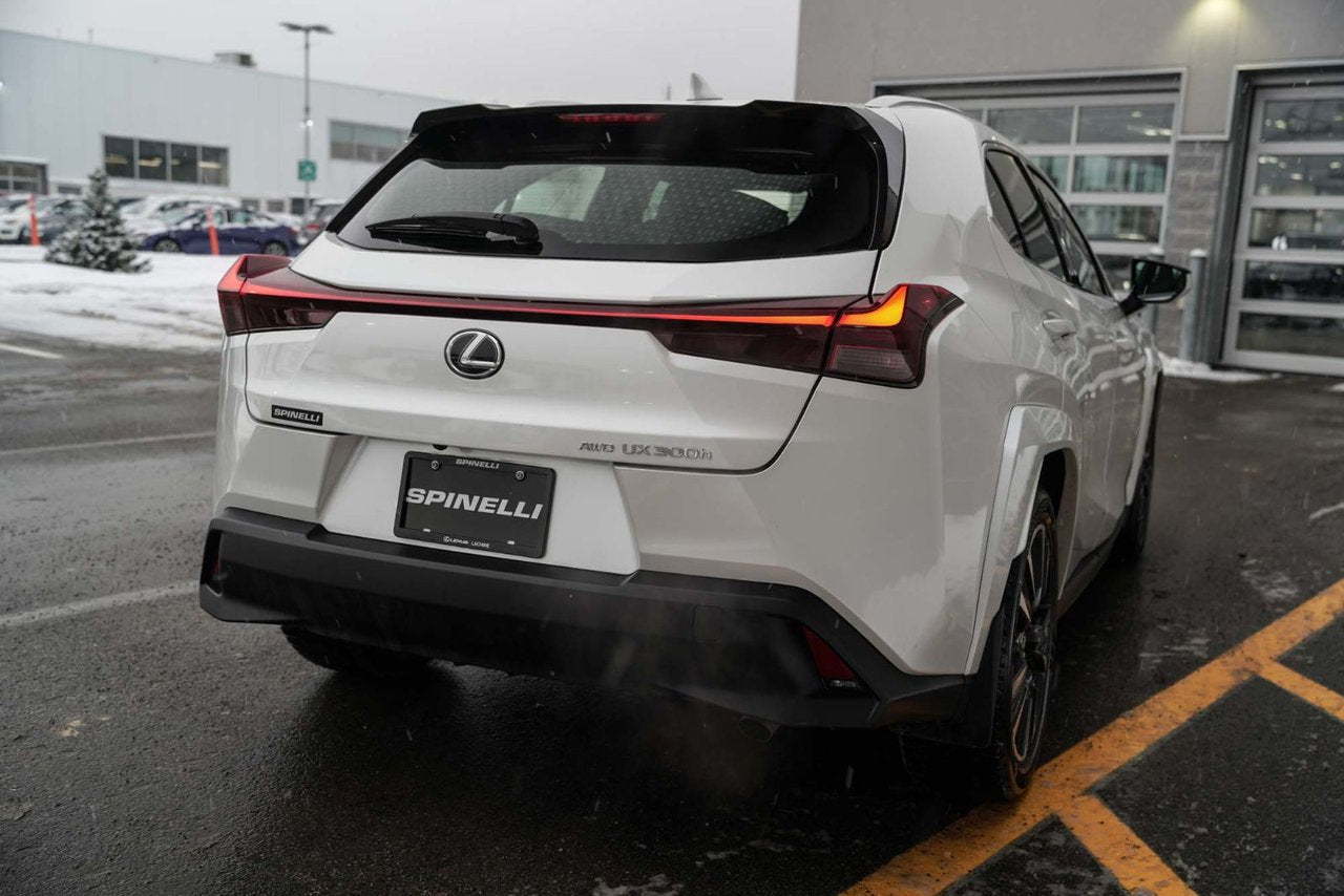 2025 Lexus UX 300h DEMO PREMIUM HYBRIDE BAS KM CUIR TOIT