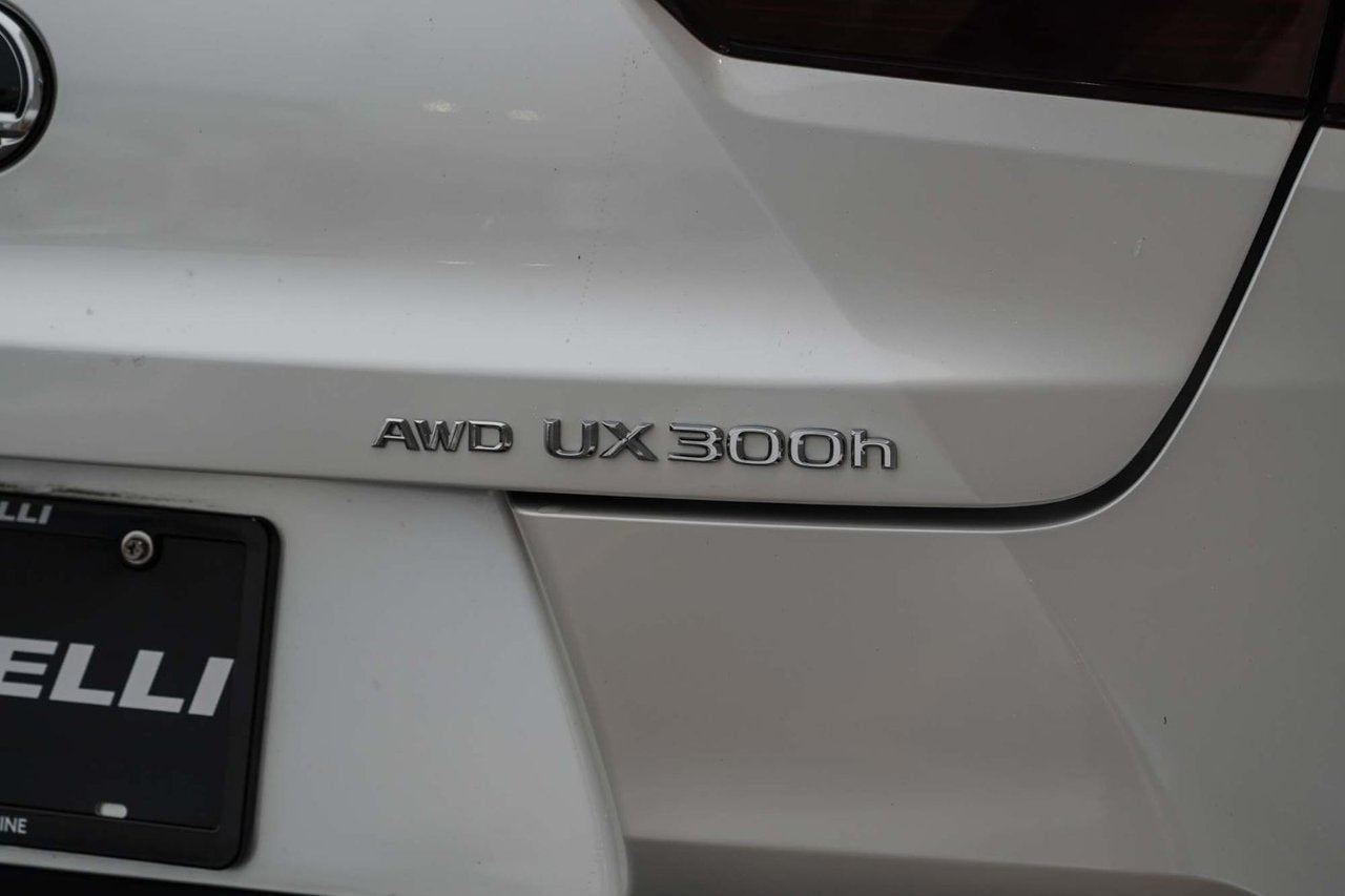 2025 Lexus UX 300h DEMO PREMIUM HYBRIDE BAS KM CUIR TOIT