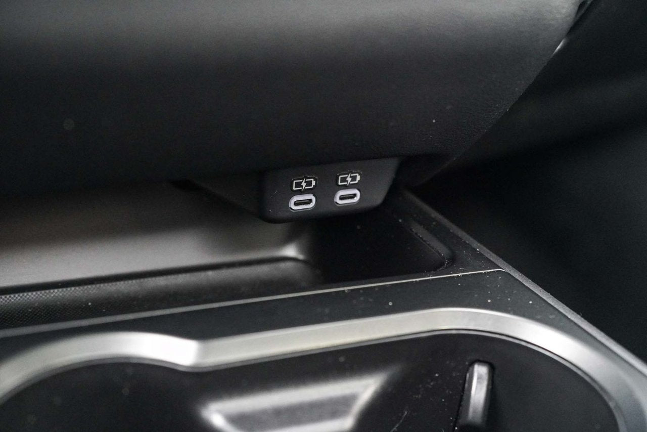 2025 Lexus UX 300h DEMO PREMIUM HYBRIDE BAS KM CUIR TOIT