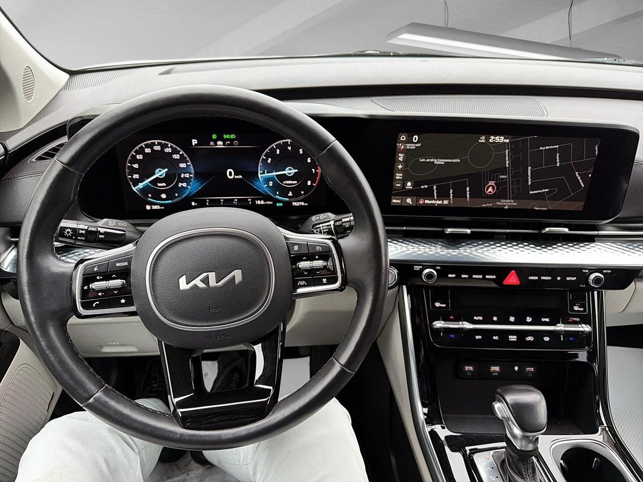 2022 Kia Carnival SX