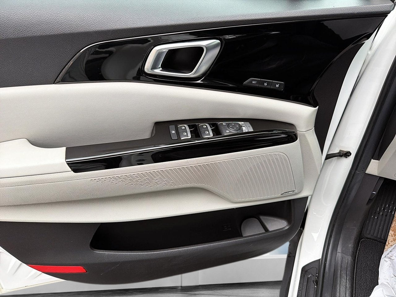 2022 Kia Carnival SX