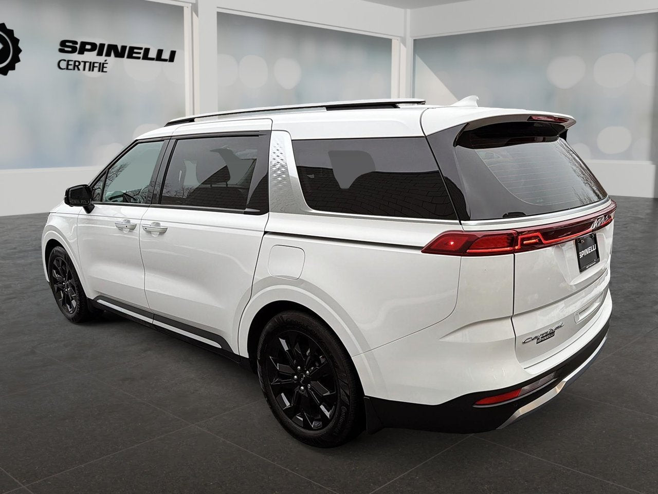2022 Kia Carnival SX