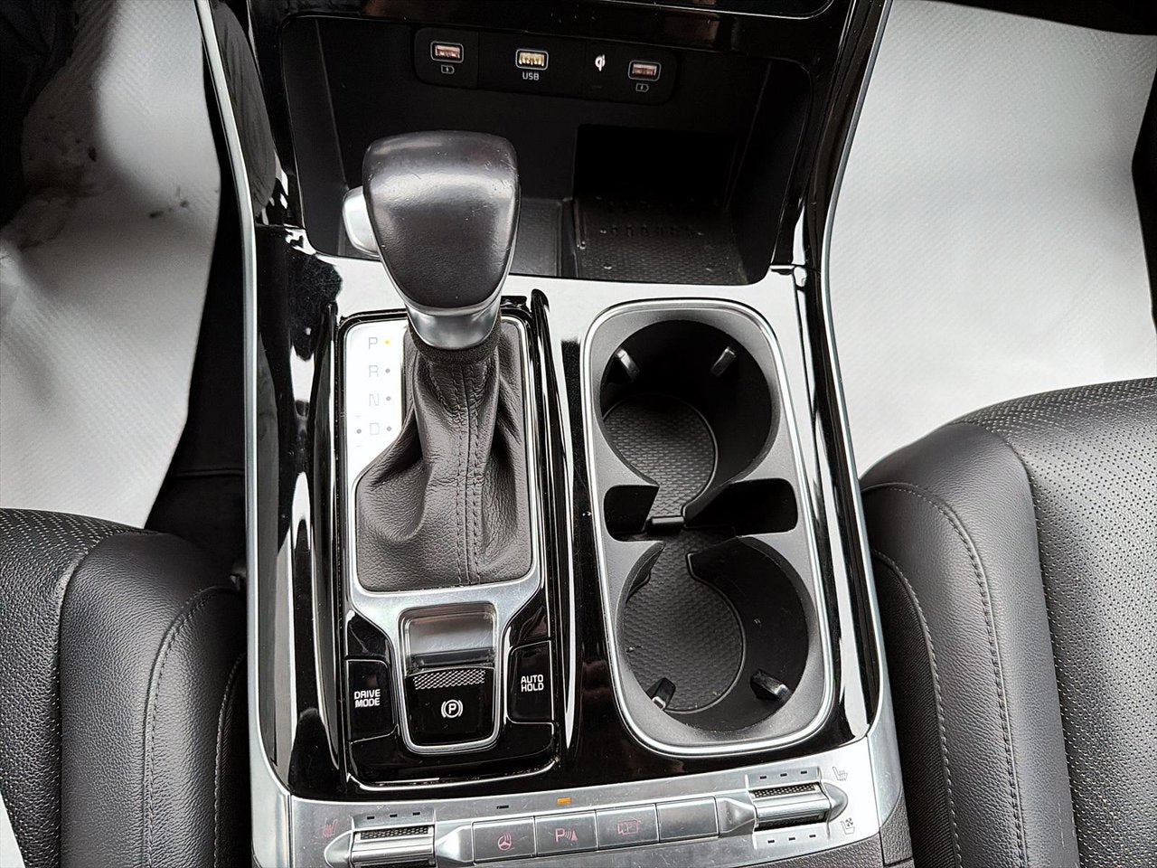 2022 Kia Carnival SX