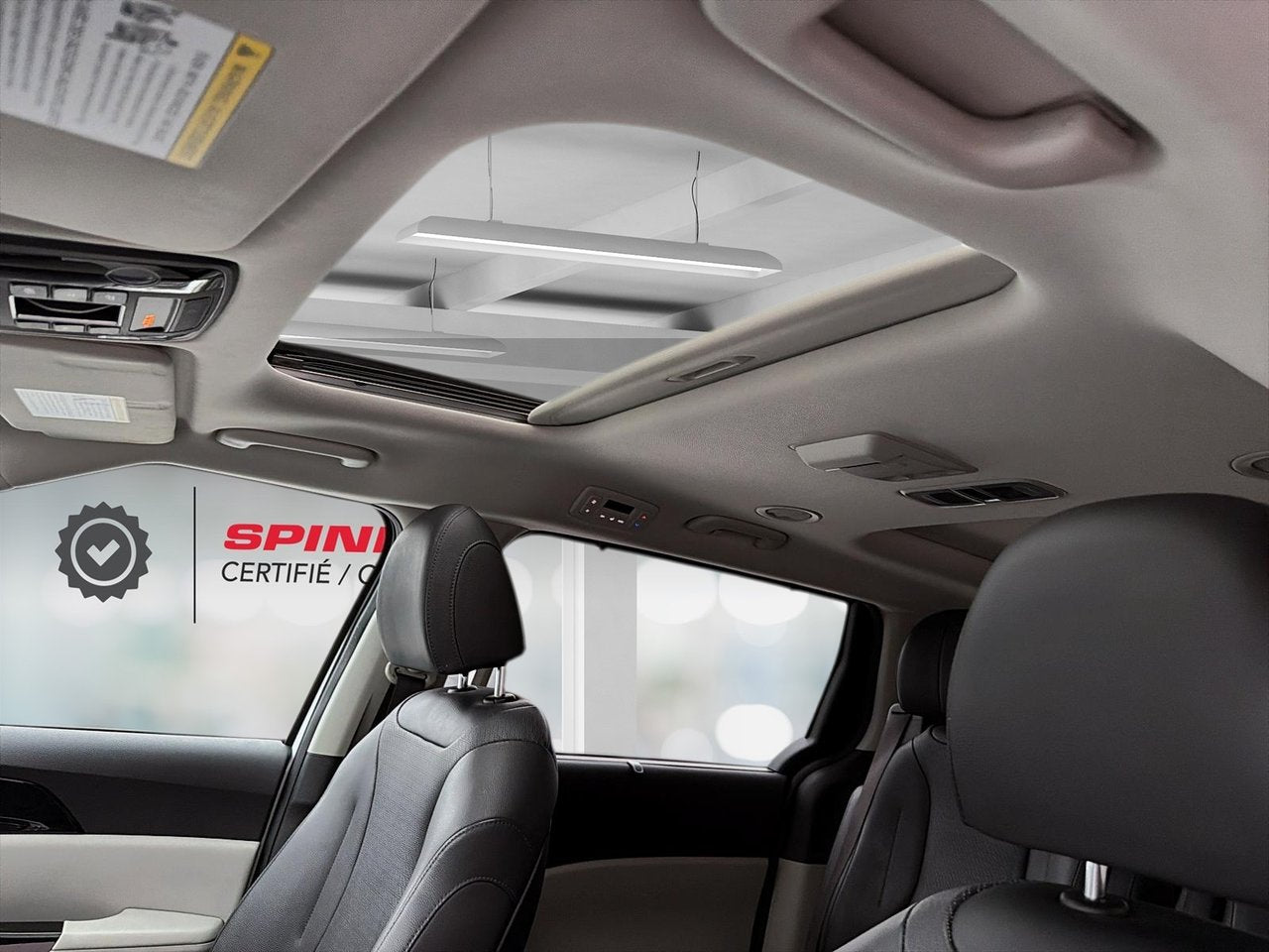 2022 Kia Carnival SX