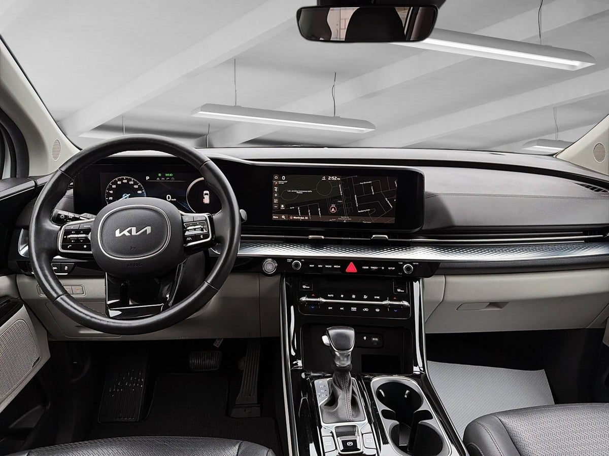 2022 Kia Carnival SX